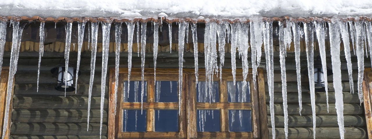 Spray foam prevents ice dams by providing proper insulation in Cincinnati attic spaces